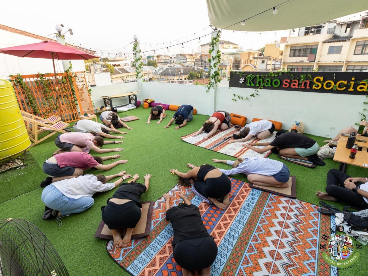 Khao San Social Capsule Hostel Bangkok Exteriör bild
